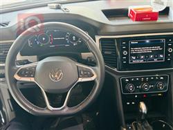 ڤۆڵکسواگن ئەتڵەس کرۆس سپۆرت